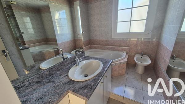 Maison à vendre 5 pièces 99 m² Cholet