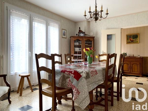 Maison traditionnelle 4 pièces de 98 m² à Olivet (45160)