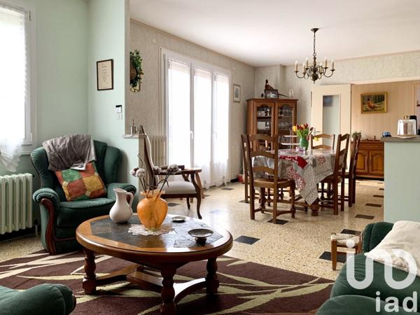 Maison traditionnelle 4 pièces de 98 m² à Olivet (45160)