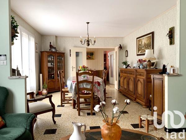 Maison traditionnelle 4 pièces de 98 m² à Olivet (45160)