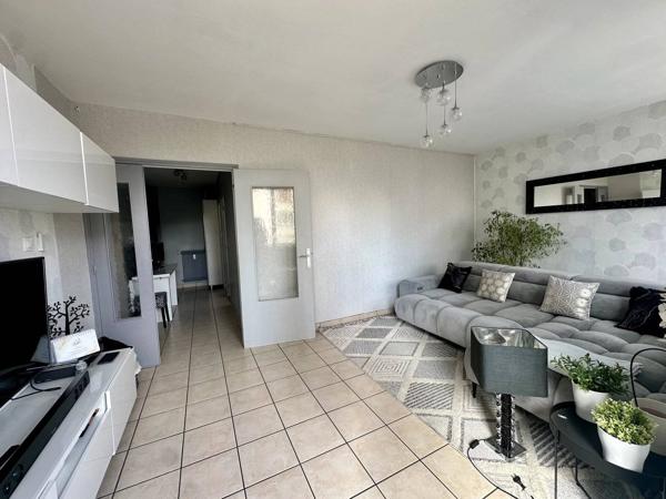 T3 d’environ 66 m² avec balcon – Idéal résidence principale ou investissement