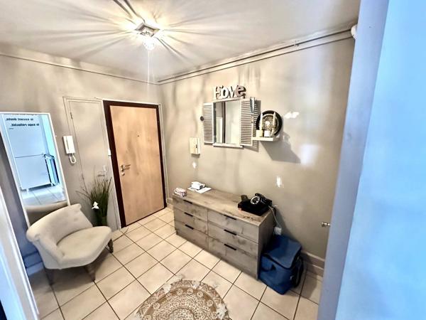 T3 d’environ 66 m² avec balcon – Idéal résidence principale ou investissement