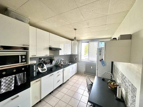 T3 d’environ 66 m² avec balcon – Idéal résidence principale ou investissement
