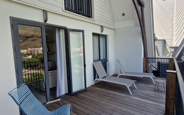 Appartement à vendre    3 pièces •  Saint-Leu