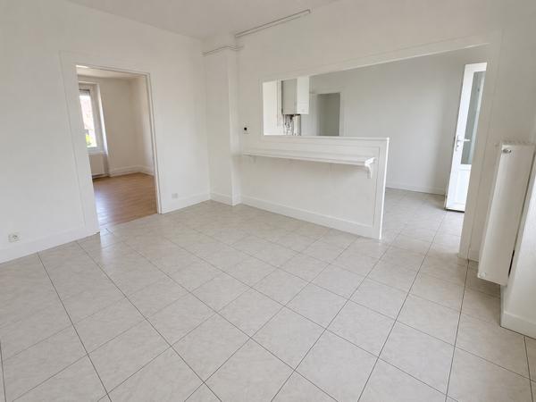 Location T3 dans petit immeuble tranquille