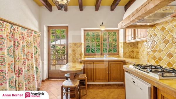 Bastide 7 pièces avec piscine et terrain de 13000 m2 - Massif de l'Estérel
