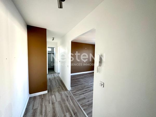 Proche RER A - 2 pièces avec balcon et box