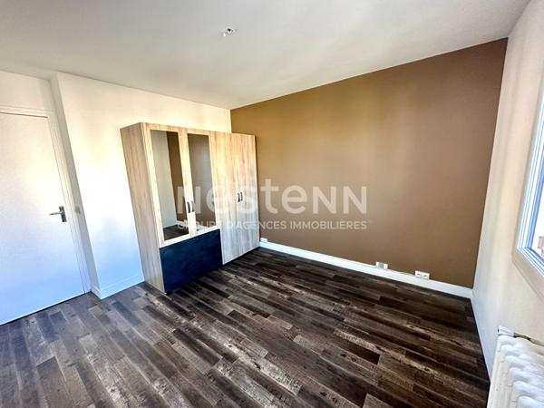 Proche RER A - 2 pièces avec balcon et box