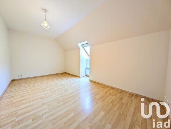 Maison traditionnelle 6 pièces de 142 m² à Oinville-sur-Montcient (78250)