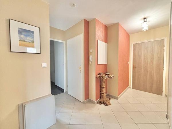 Appartement Pontault Combault 3 pièce(s) 56.5 m2