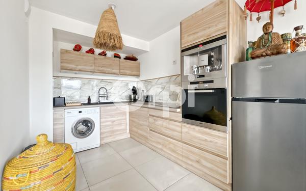 Appartement à vendre    3 pièces • 63 m2 Cogolin