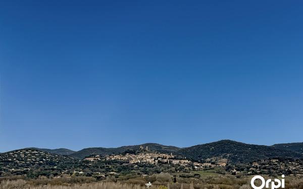 Appartement à vendre    3 pièces • 63 m2 Cogolin