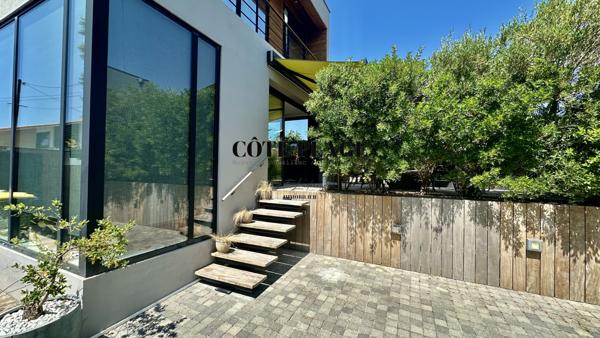 Vaux-sur-Mer (17640) Lignes épurées et horizon bleu – Villa moderne à deux pas des plages