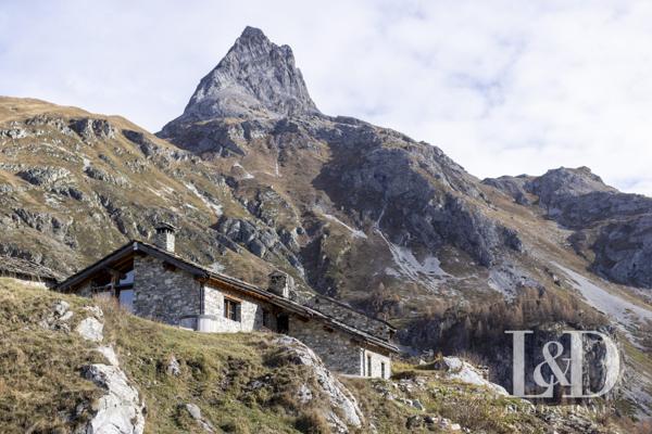 Le secret des montagnes – un chalet  d’exception avec vue sur  Val d’Isère et Tignes