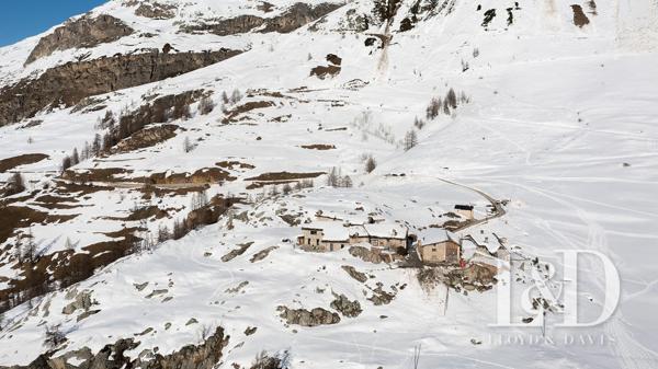 Le secret des montagnes – un chalet  d’exception avec vue sur  Val d’Isère et Tignes