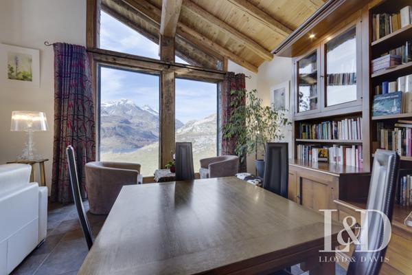Le secret des montagnes – un chalet  d’exception avec vue sur  Val d’Isère et Tignes