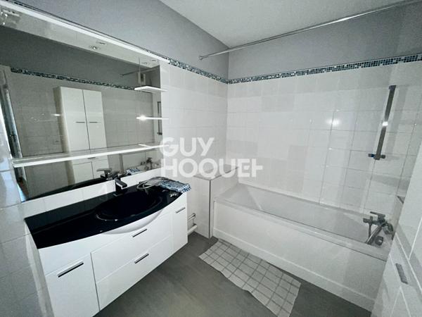 Appartement 3 pièces (87 m²) en location à CALAIS