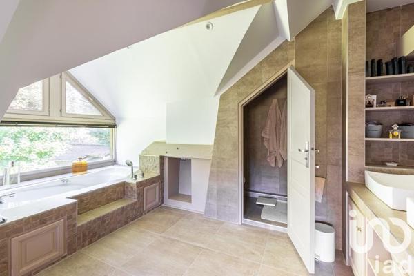 Maison à vendre 10 pièces 350 m² Crécy-la-Chapelle