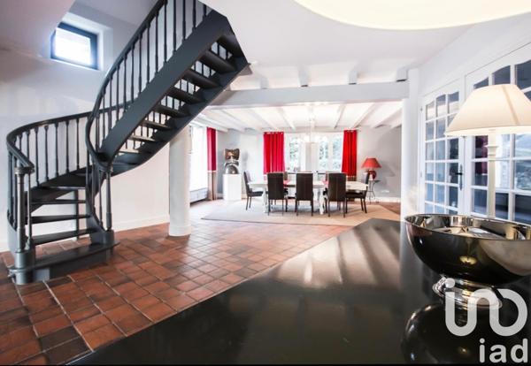 Maison à vendre 10 pièces 350 m² Crécy-la-Chapelle