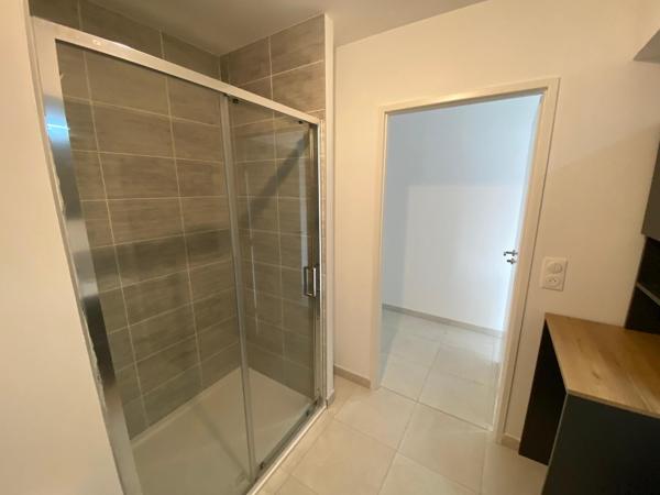 Appartement 1 pièces de 32 m² à Clermont-ferrand