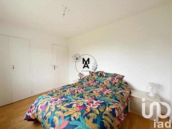 Pavillon 7 pièces de 108 m² à Grandvilliers (60210)