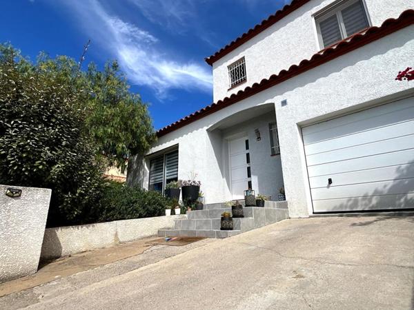 Magnifique maison de 118 m² en R+1 sur un terrain de 435 m²  en 3 faces piscinable et sans vis-à-vis