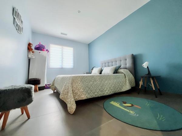 Magnifique maison de 118 m² en R+1 sur un terrain de 435 m²  en 3 faces piscinable et sans vis-à-vis