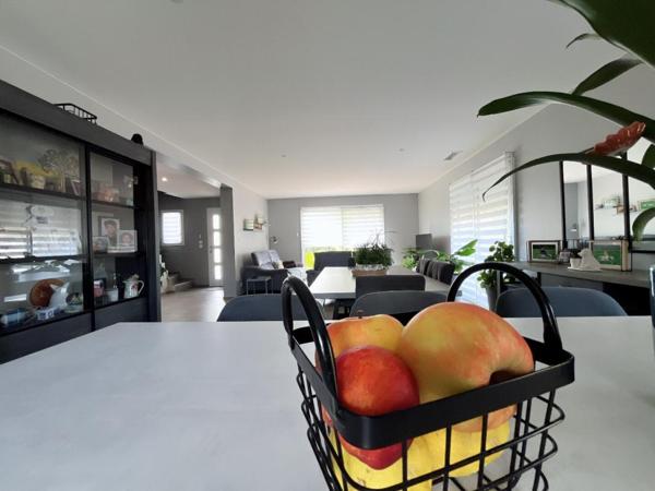 Magnifique maison de 118 m² en R+1 sur un terrain de 435 m²  en 3 faces piscinable et sans vis-à-vis