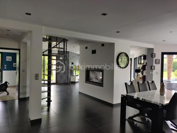 Maison de 197,99 m²