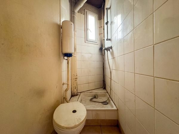 Appartement
         2 pièces
        - 36 m² 288 000 € *