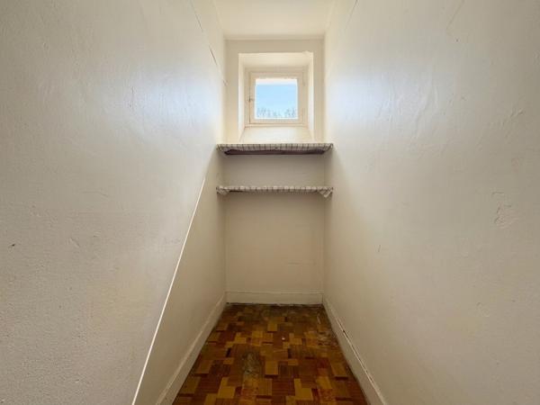 Appartement
         2 pièces
        - 36 m² 288 000 € *