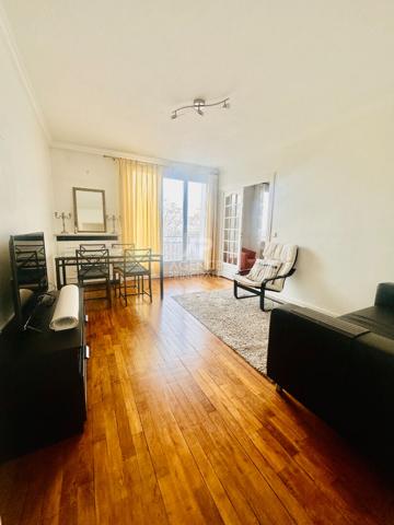 Appartement de 4 pièces meublé - SAINT GERMAIN EN LAYE Loyer 1 795 €/mois charges comprises **  - Référence  18093
