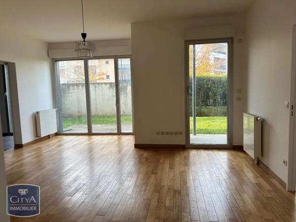 Appartement à louer 4 pièces 105.3m²