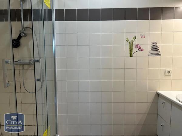 Appartement à louer 4 pièces 105.3m²