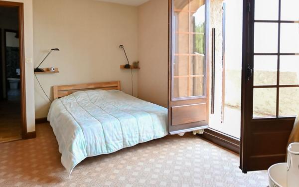 Maison à vendre    5 pièces • 265 m2 Cabris