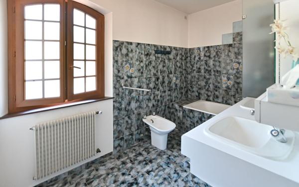 Maison à vendre    5 pièces • 265 m2 Cabris