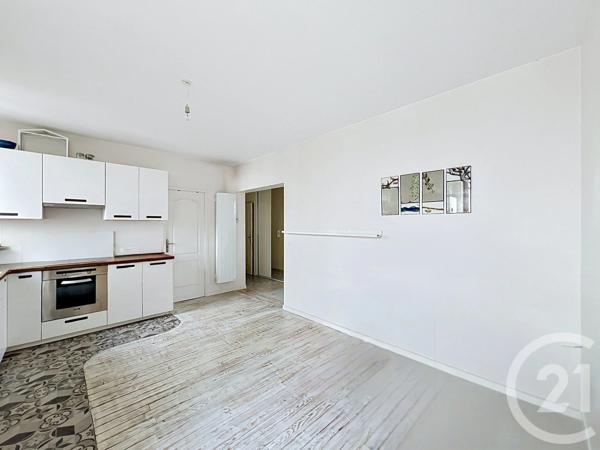 Appartement F4 à vendre  4 pièces - 74,40 m 2   CHOISY LE ROI  - 94