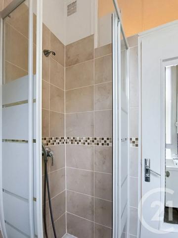 Appartement F2 à vendre  2 pièces - 33,05 m 2   ST DENIS  - 93