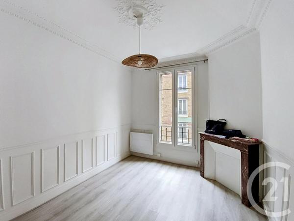 Appartement F2 à vendre  2 pièces - 33,05 m 2   ST DENIS  - 93