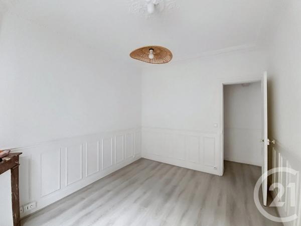 Appartement F2 à vendre  2 pièces - 33,05 m 2   ST DENIS  - 93