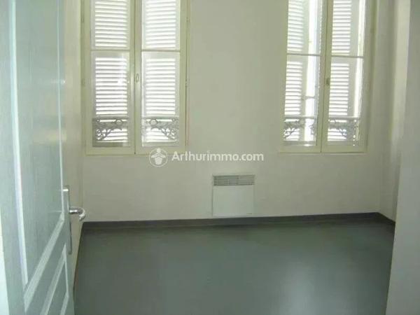 Vente Immeuble 203 m2 à Saint-Jean-d'Angély