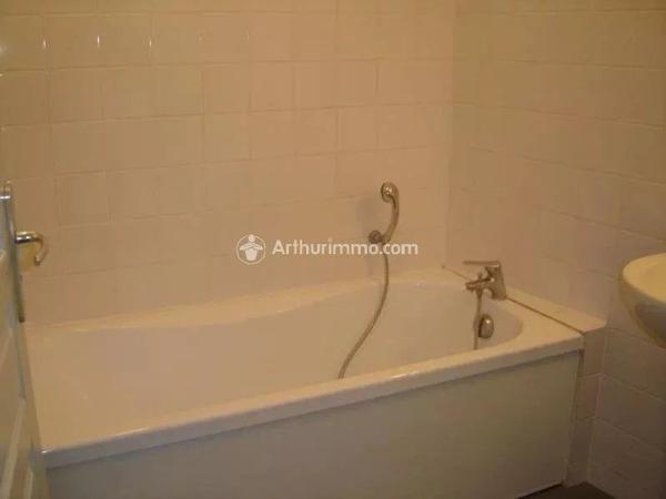 Vente Immeuble 203 m2 à Saint-Jean-d'Angély