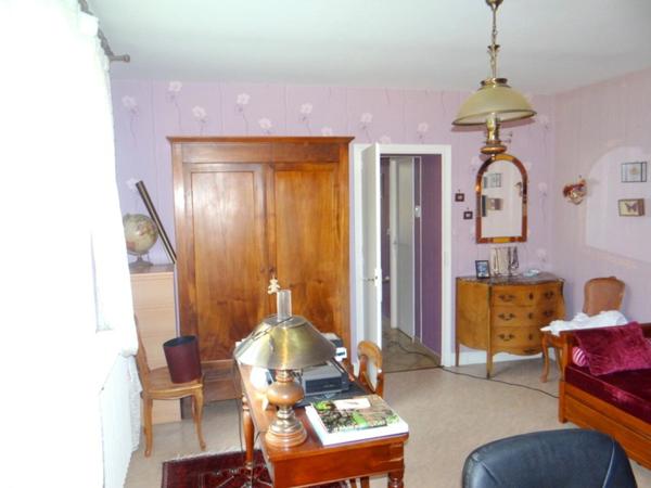 Dpt Allier (03), à vendre proche de DOMERATAT maison P4 plus chaufferie, garage et cave