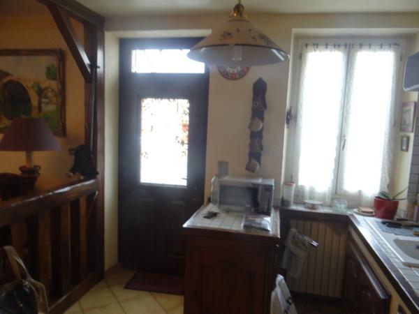 Dpt Allier (03), à vendre proche de DOMERATAT maison P4 plus chaufferie, garage et cave