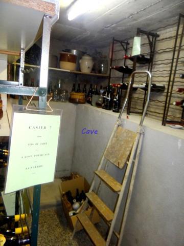 Dpt Allier (03), à vendre proche de DOMERATAT maison P4 plus chaufferie, garage et cave