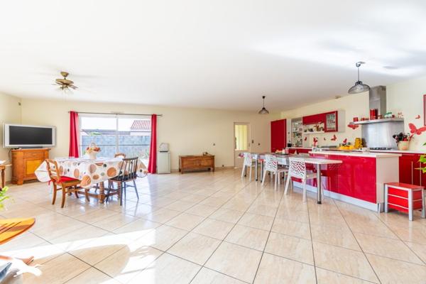 Maison à vendre |                                       Saint-Mathurin |                                        5 pièces  |  152 m²