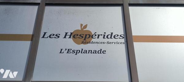 Montpellier, Cœur de l’Ecusson, Résidence Séniors, 2 pièces, 67 m², avec terrasse, garage et cave.