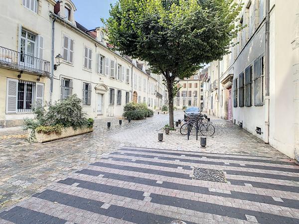 Appartement 1 pièce 45.44 m2