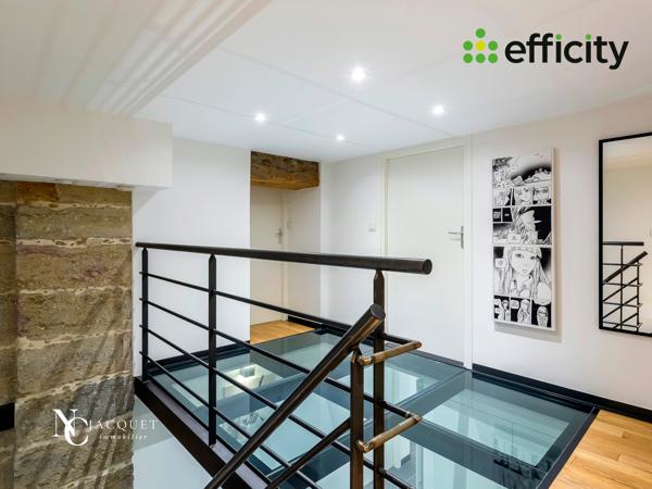Appartement
         7 pièces
        - 260 m² Bien prestige 1 190 000 € *