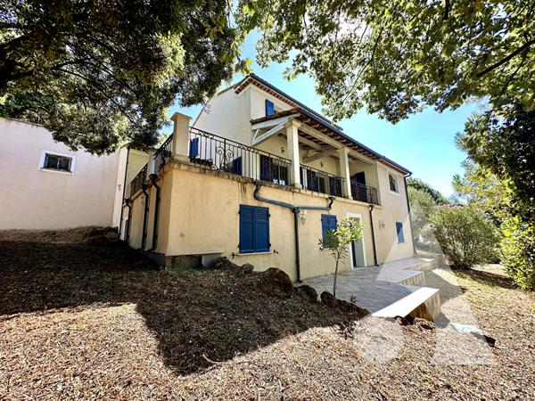 Maison 8 pièces 224 m2